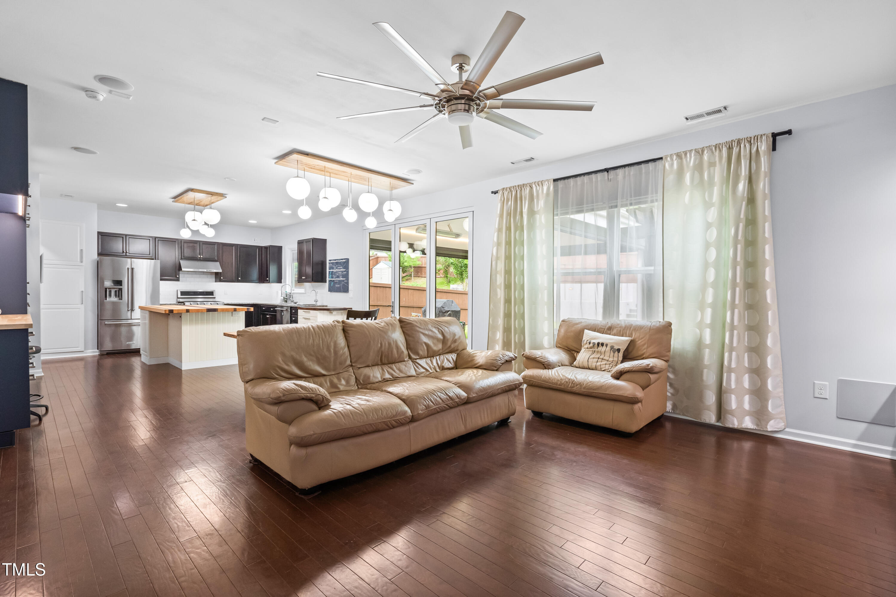 2622 Perthshire Lane