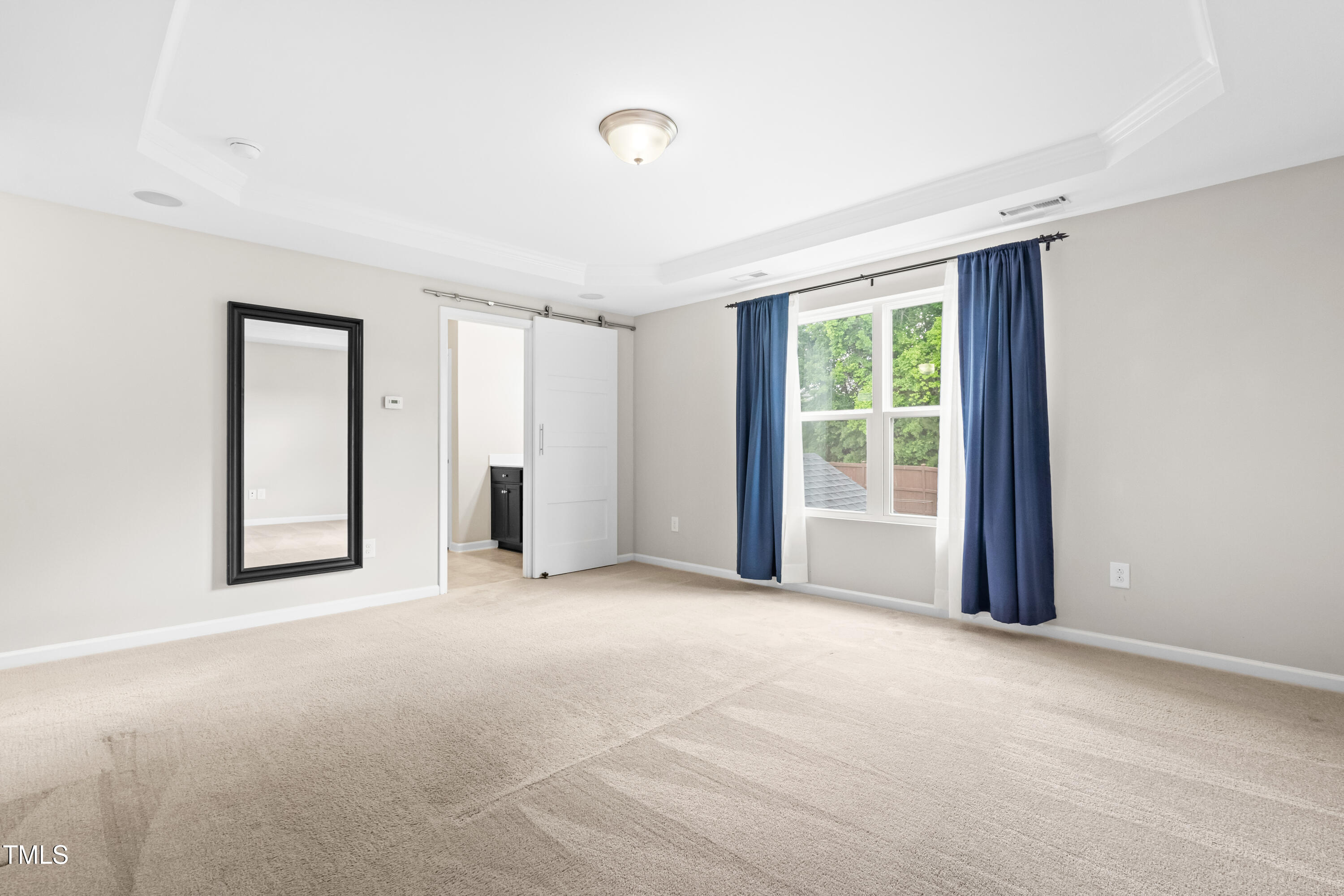 2622 Perthshire Lane