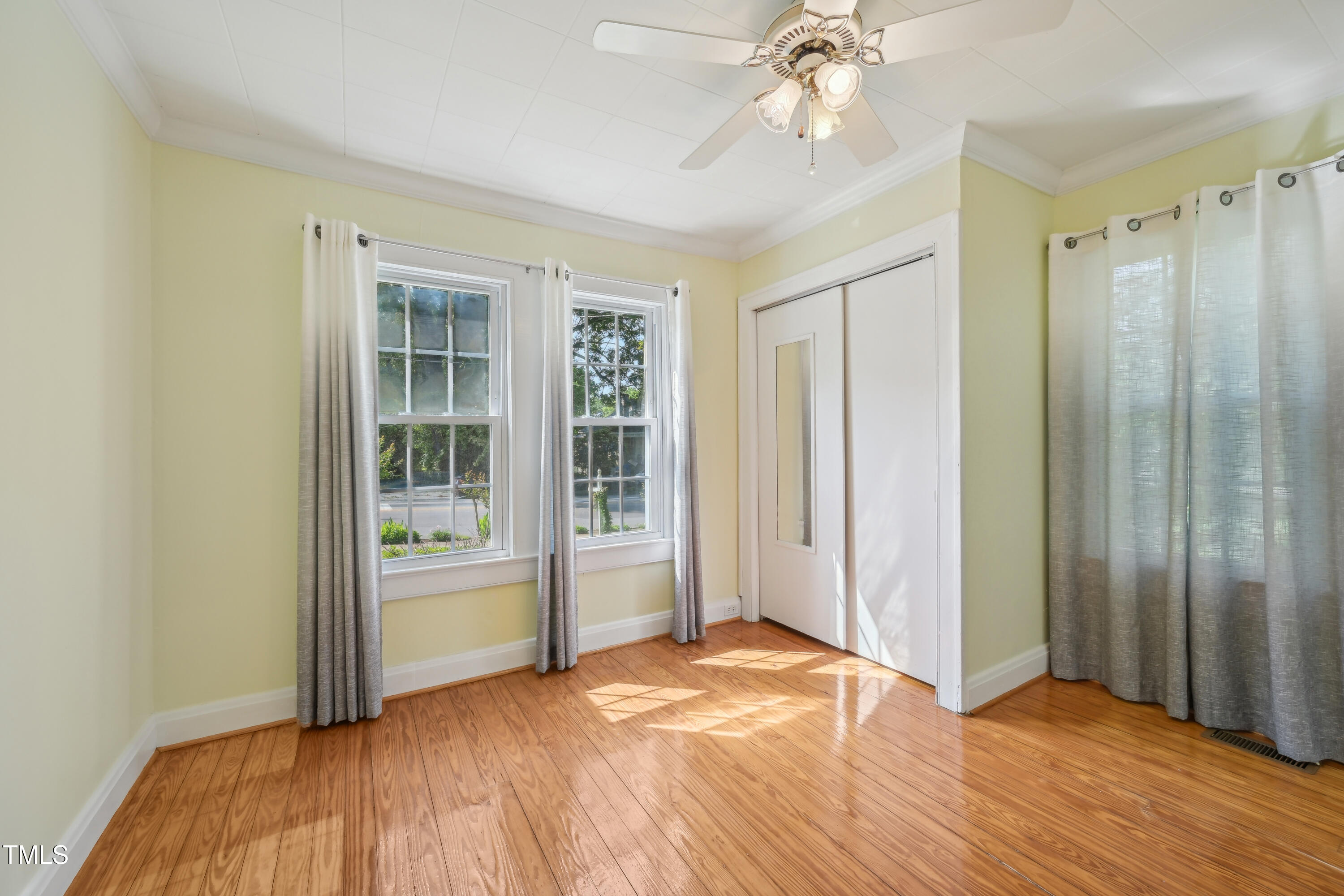 102 W Weatherspoon Street