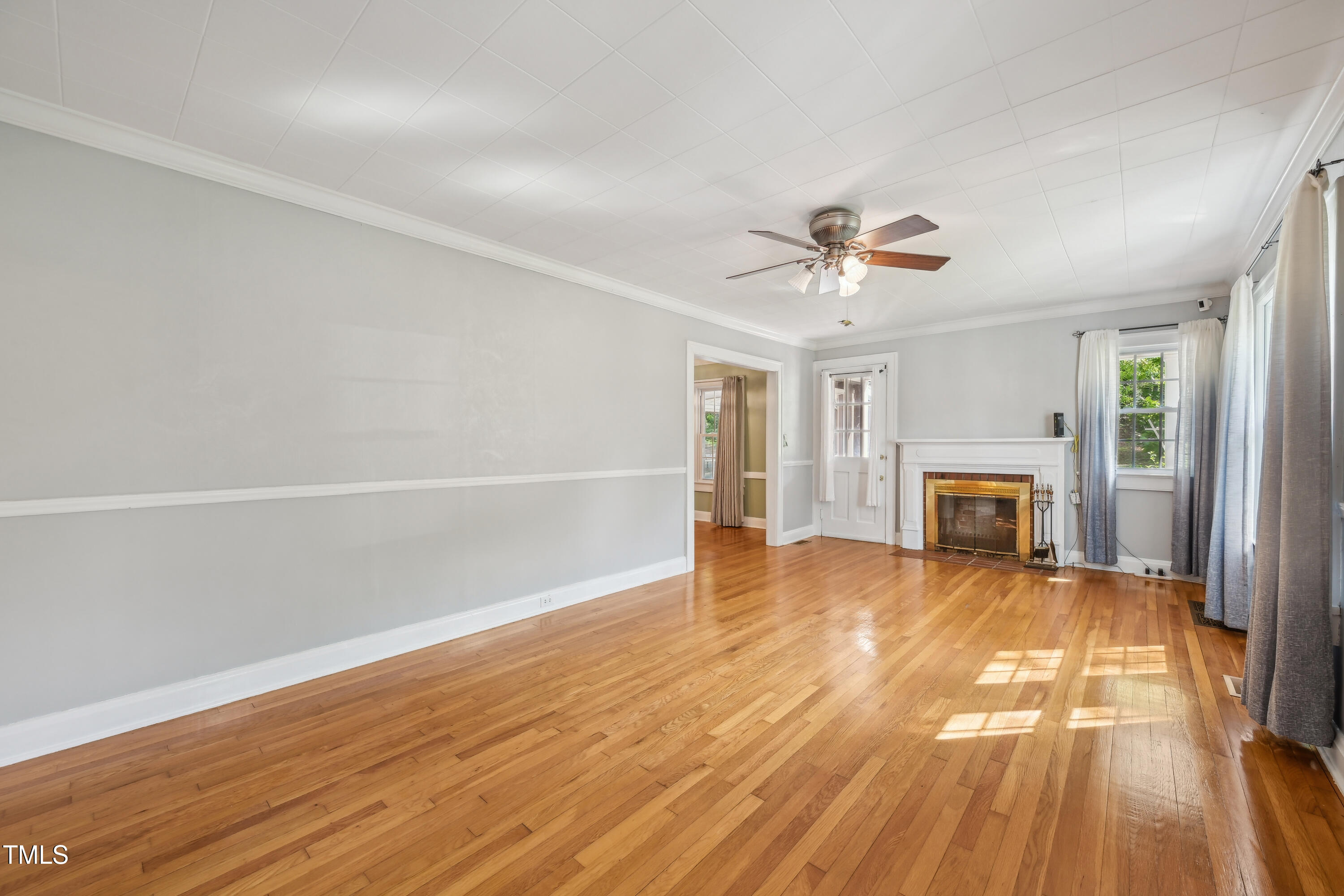 102 W Weatherspoon Street