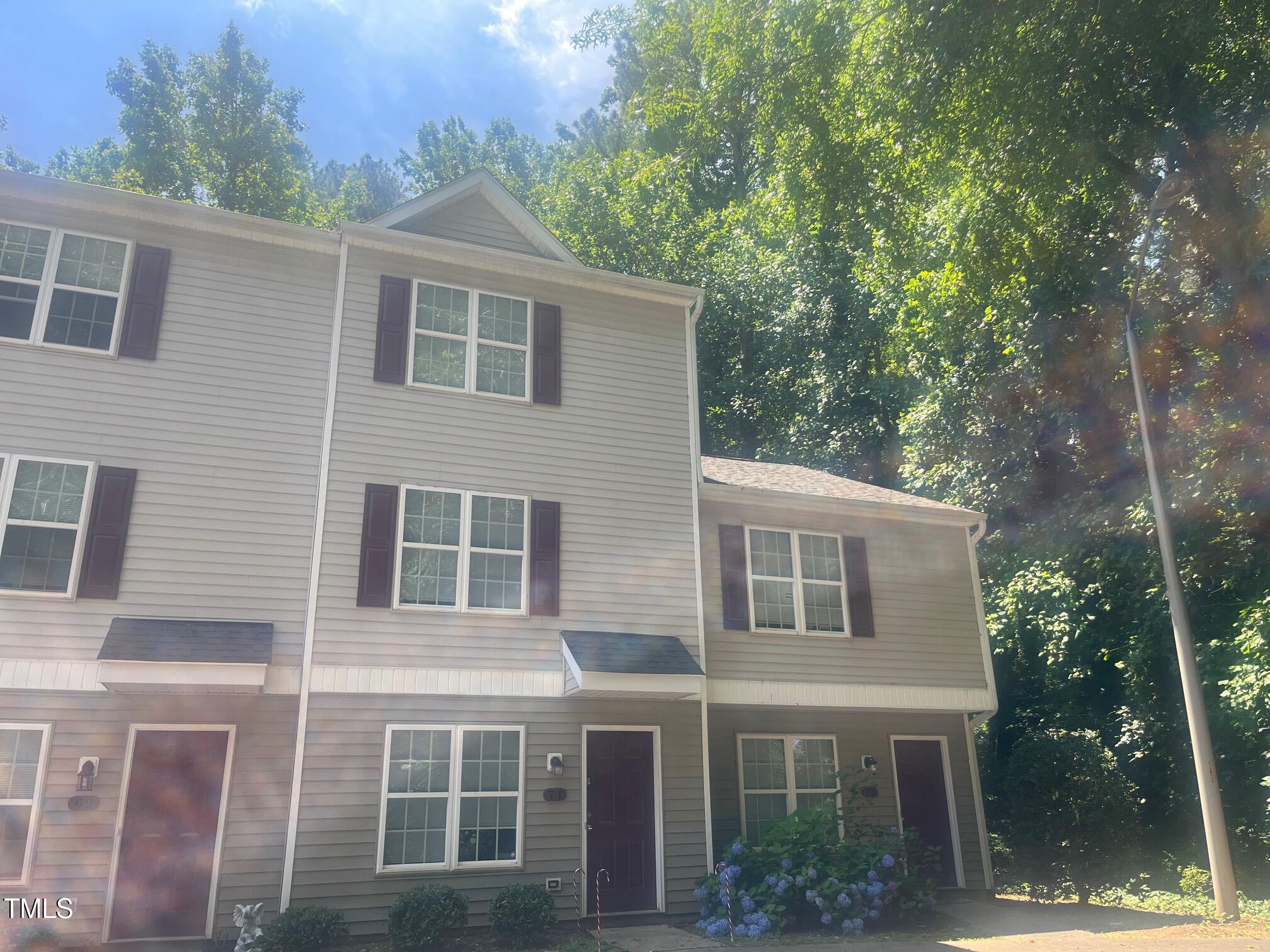 71 Red Lane