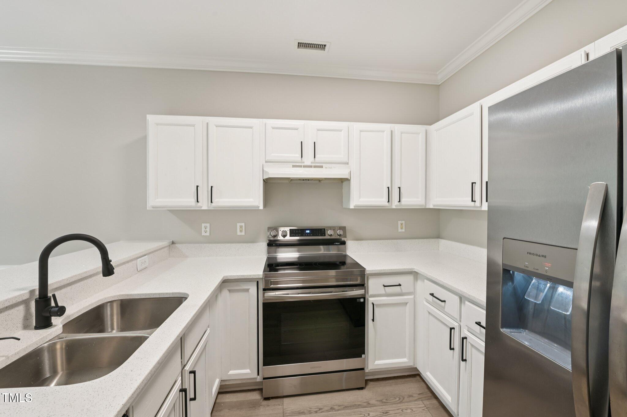 137 Cricketgrass Drive