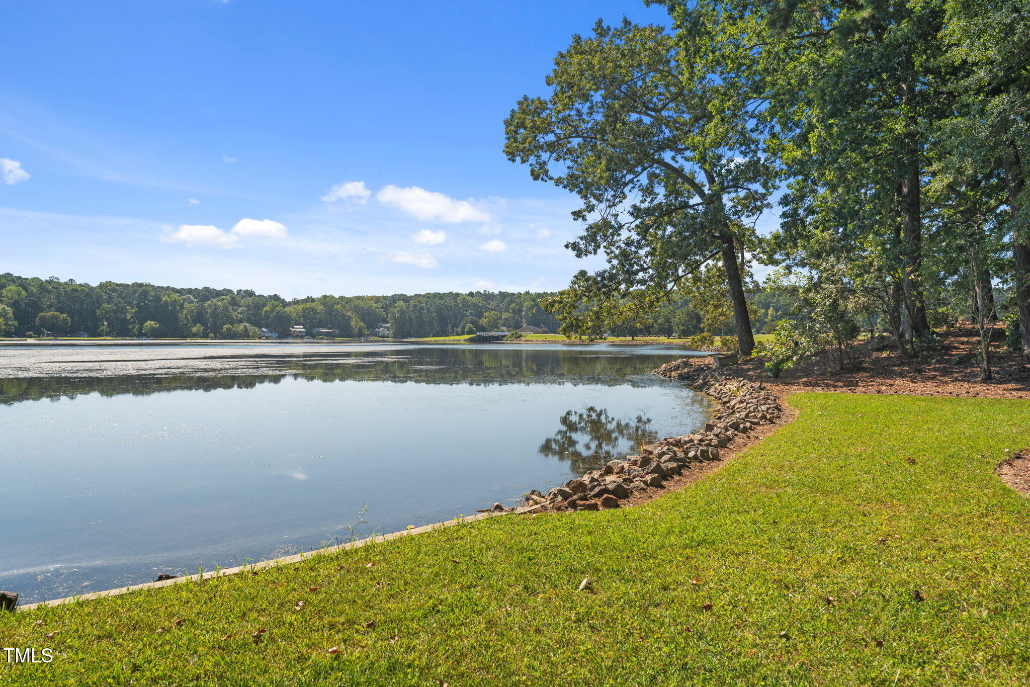 242 Lakeview Drive
