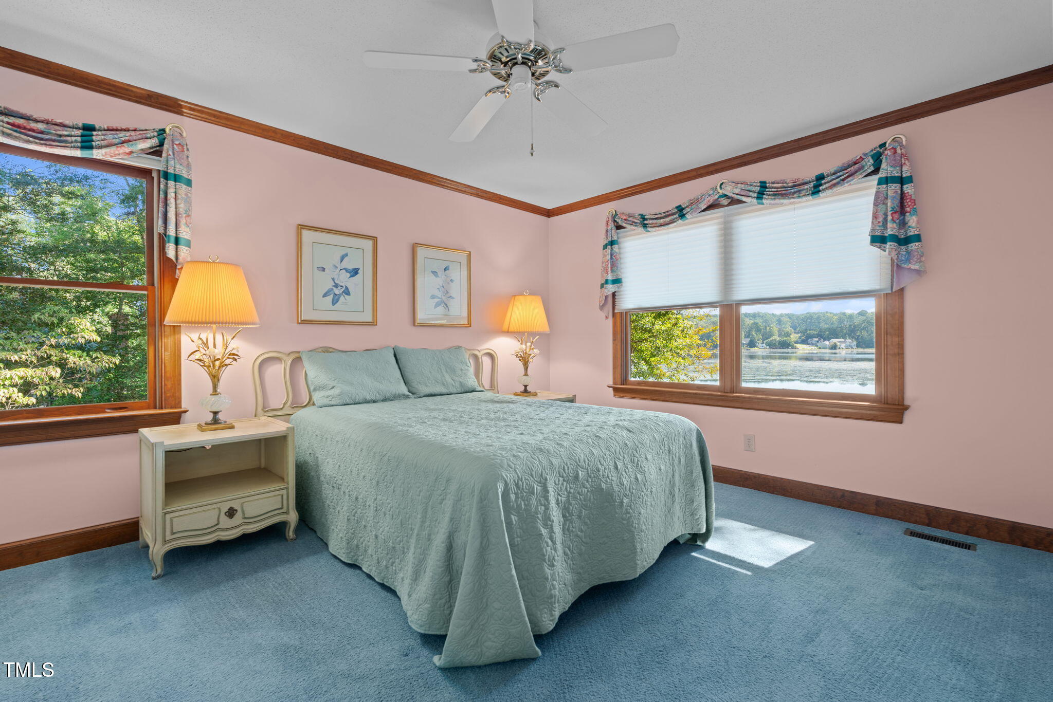 242 Lakeview Drive