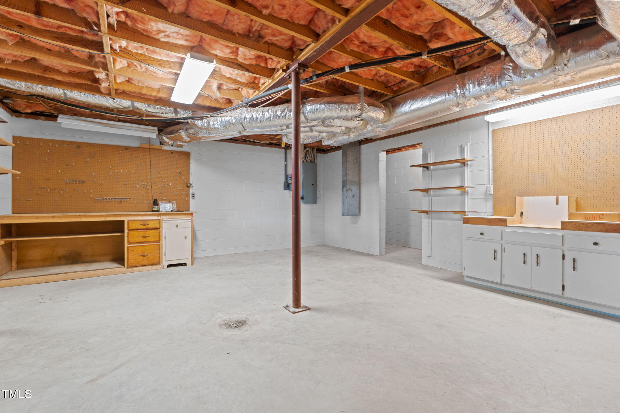 242 Lakeview Drive