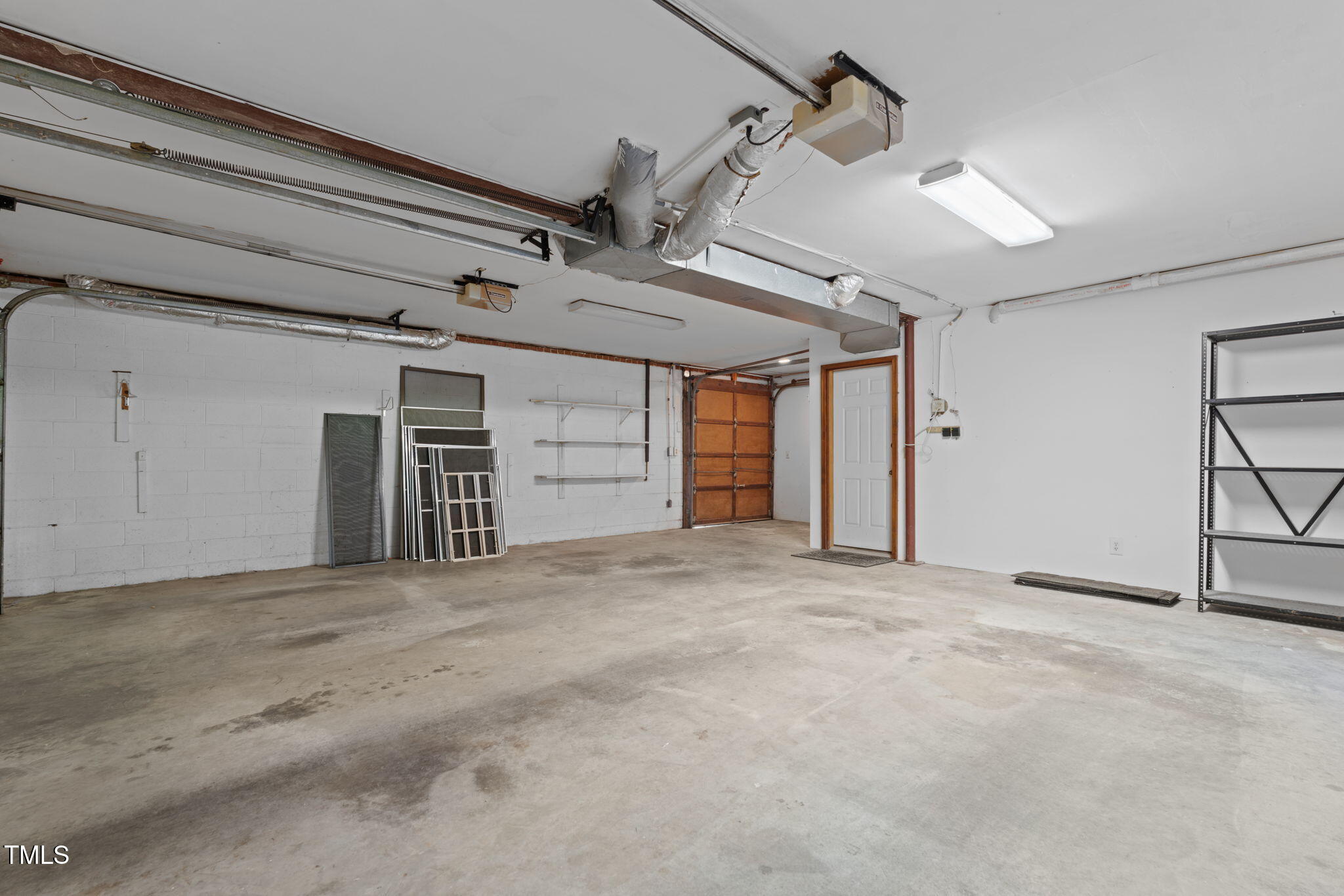 242 Lakeview Drive