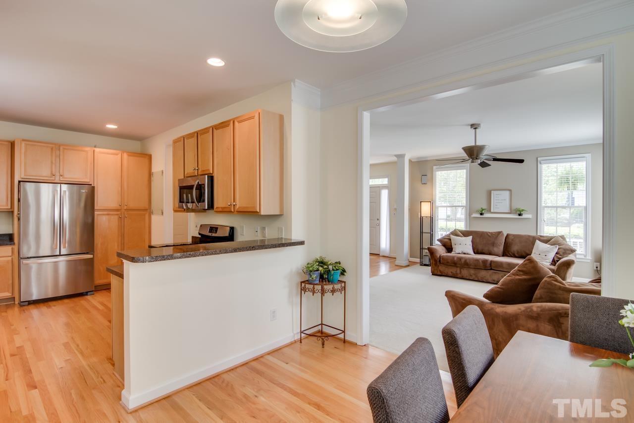 8 Silverwood Court
