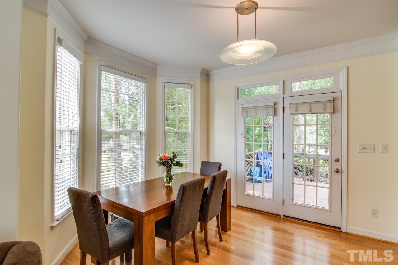 8 Silverwood Court