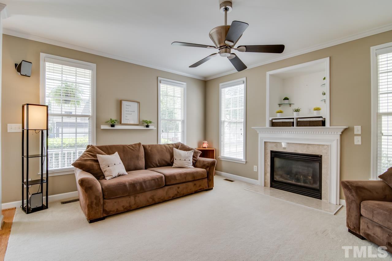 8 Silverwood Court