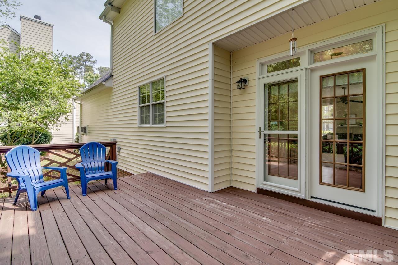 8 Silverwood Court