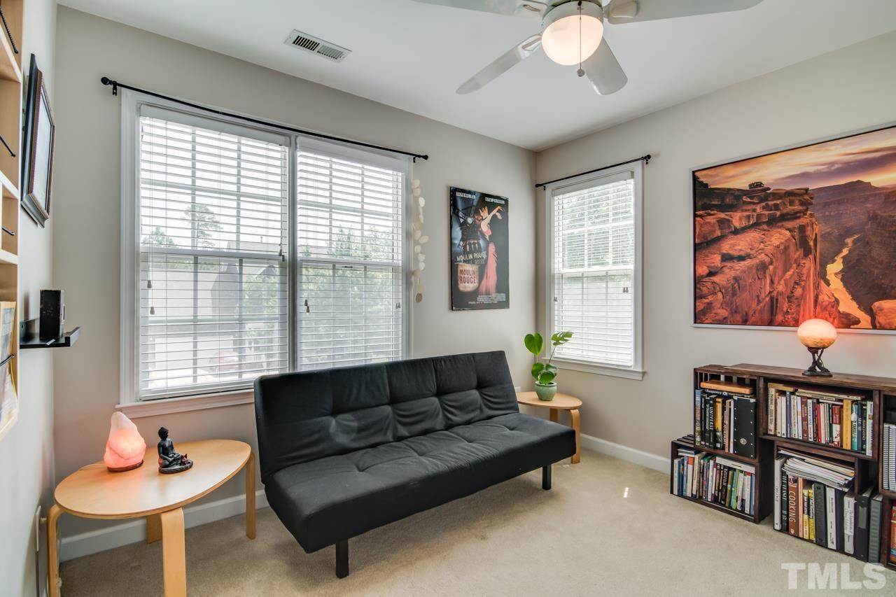 8 Silverwood Court