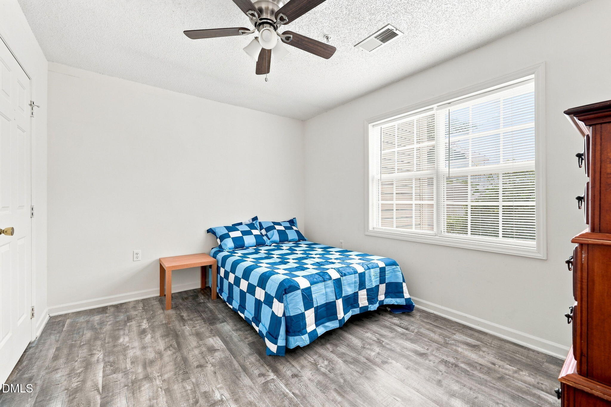 1305 Kent Road
