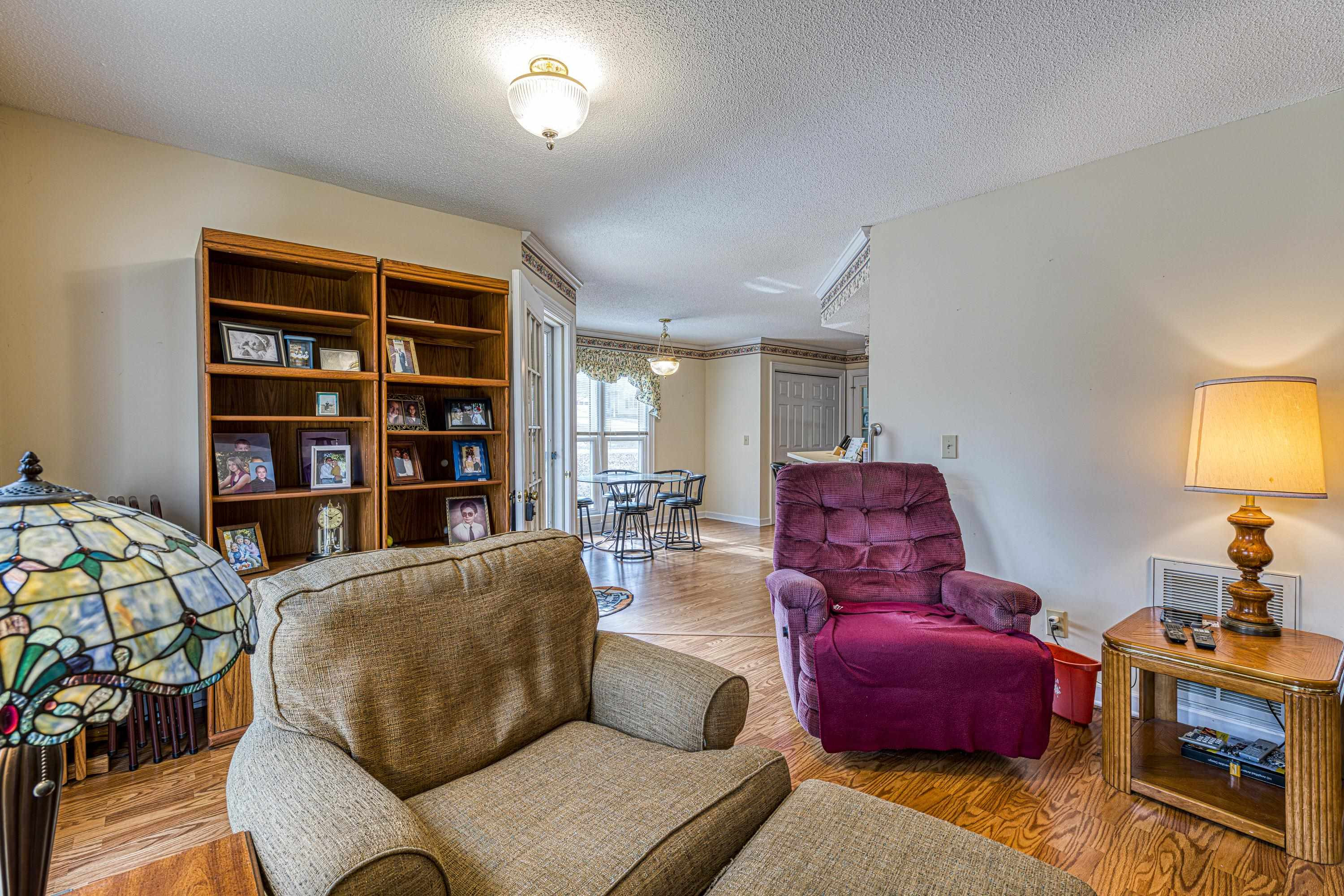 2101 Bridgeport Circle