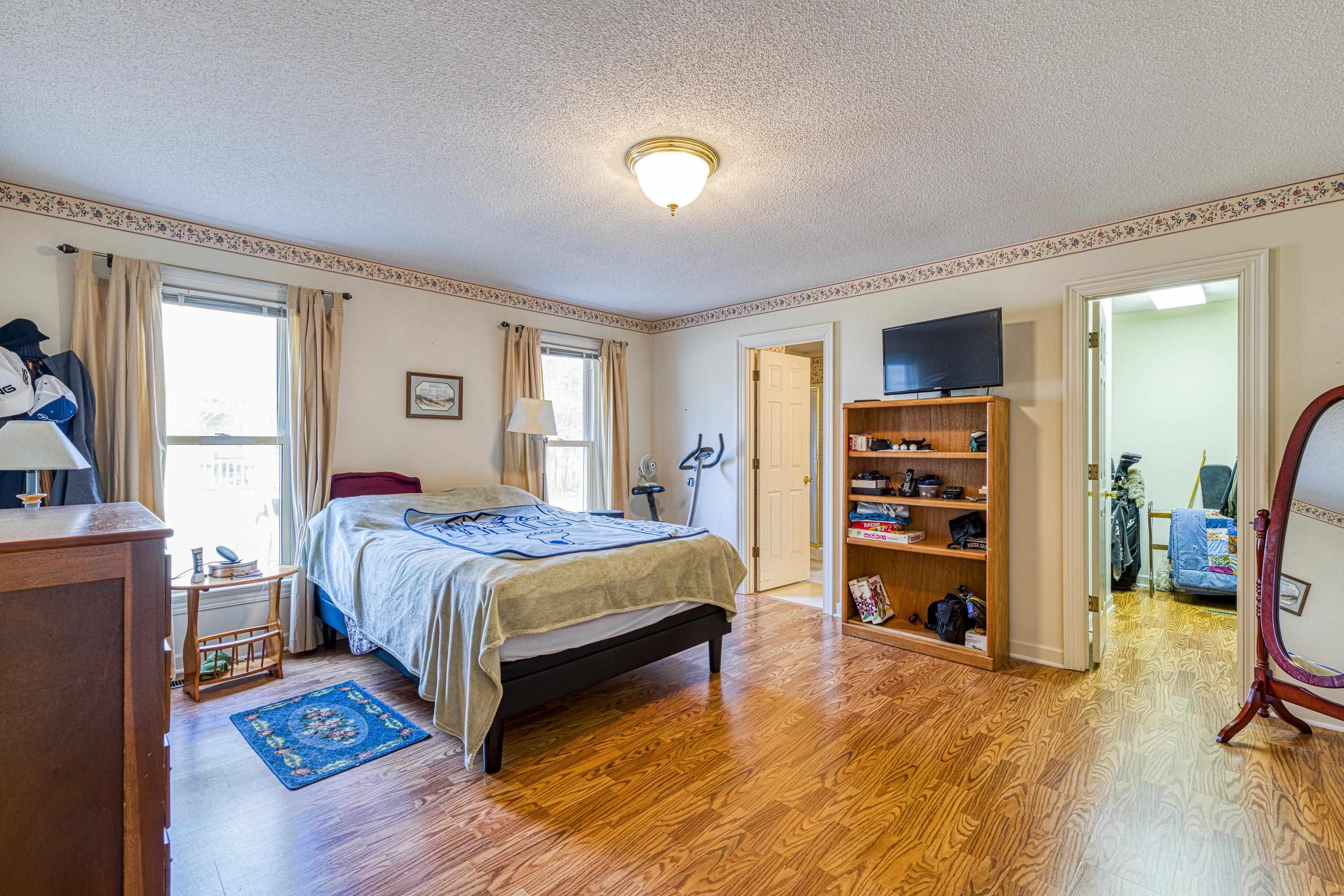 2101 Bridgeport Circle