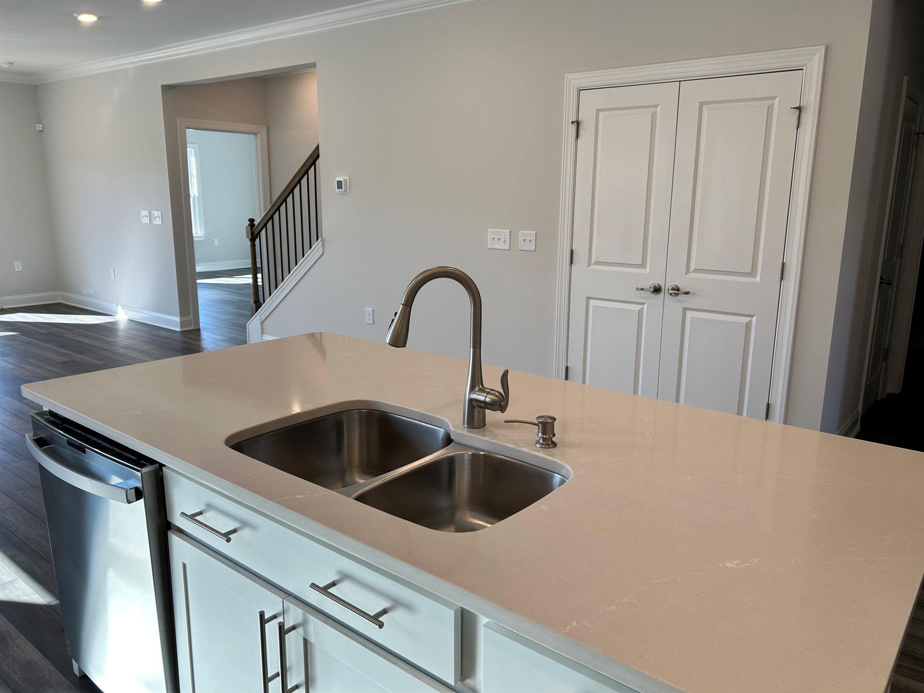 1109 White Flint Circle