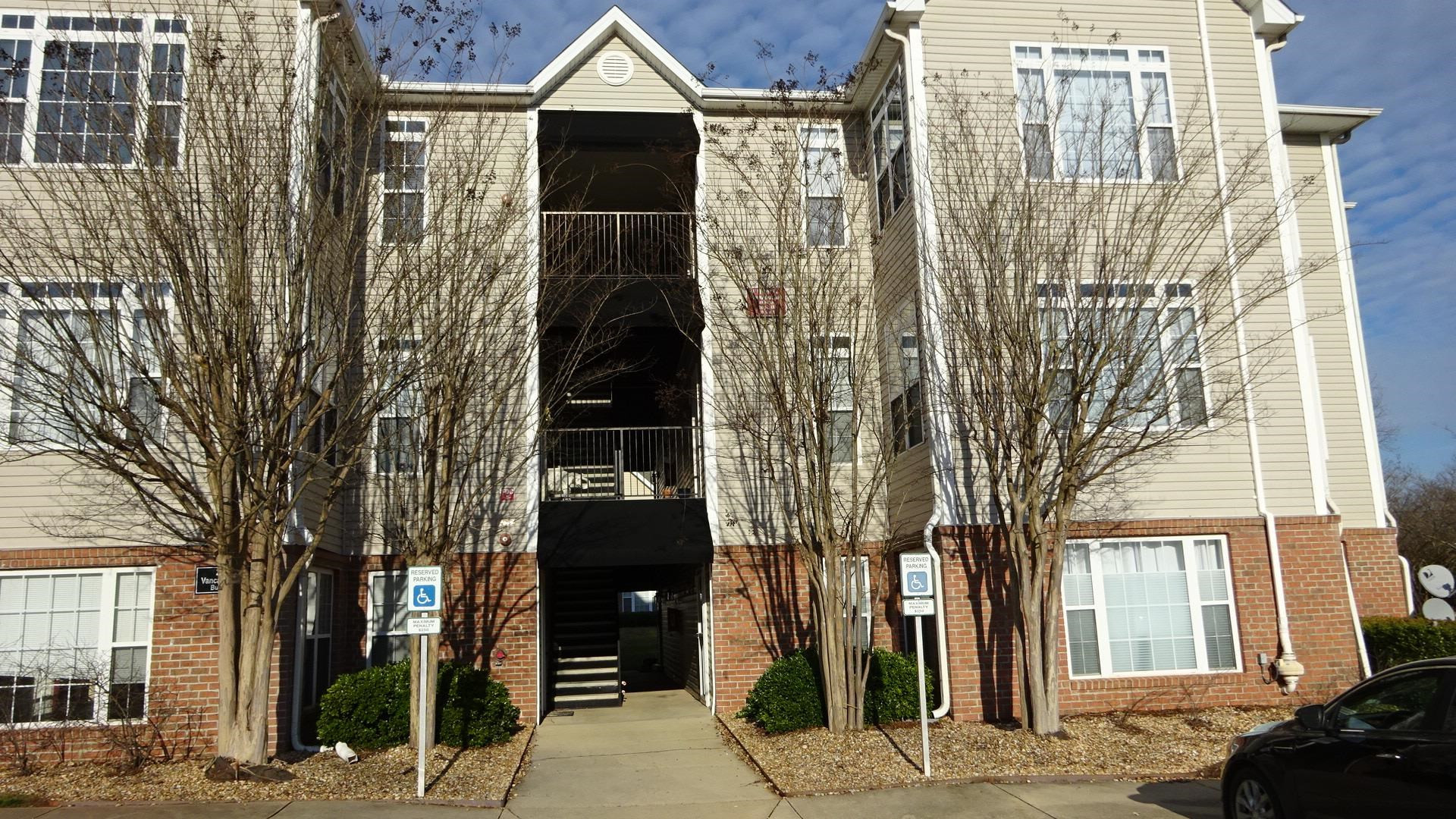 2501 Vancastle Way Unit: 201