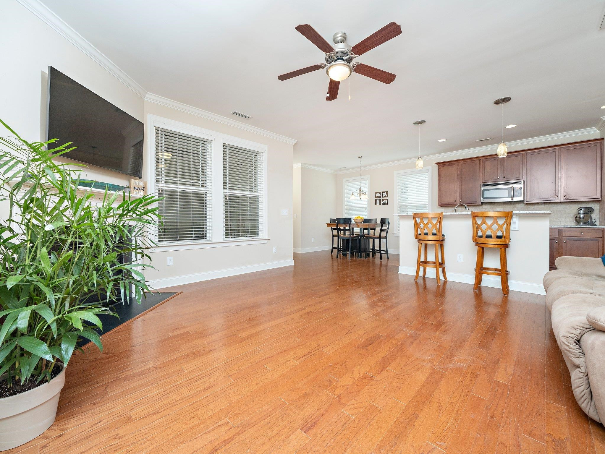 1315 Formal Garden Way