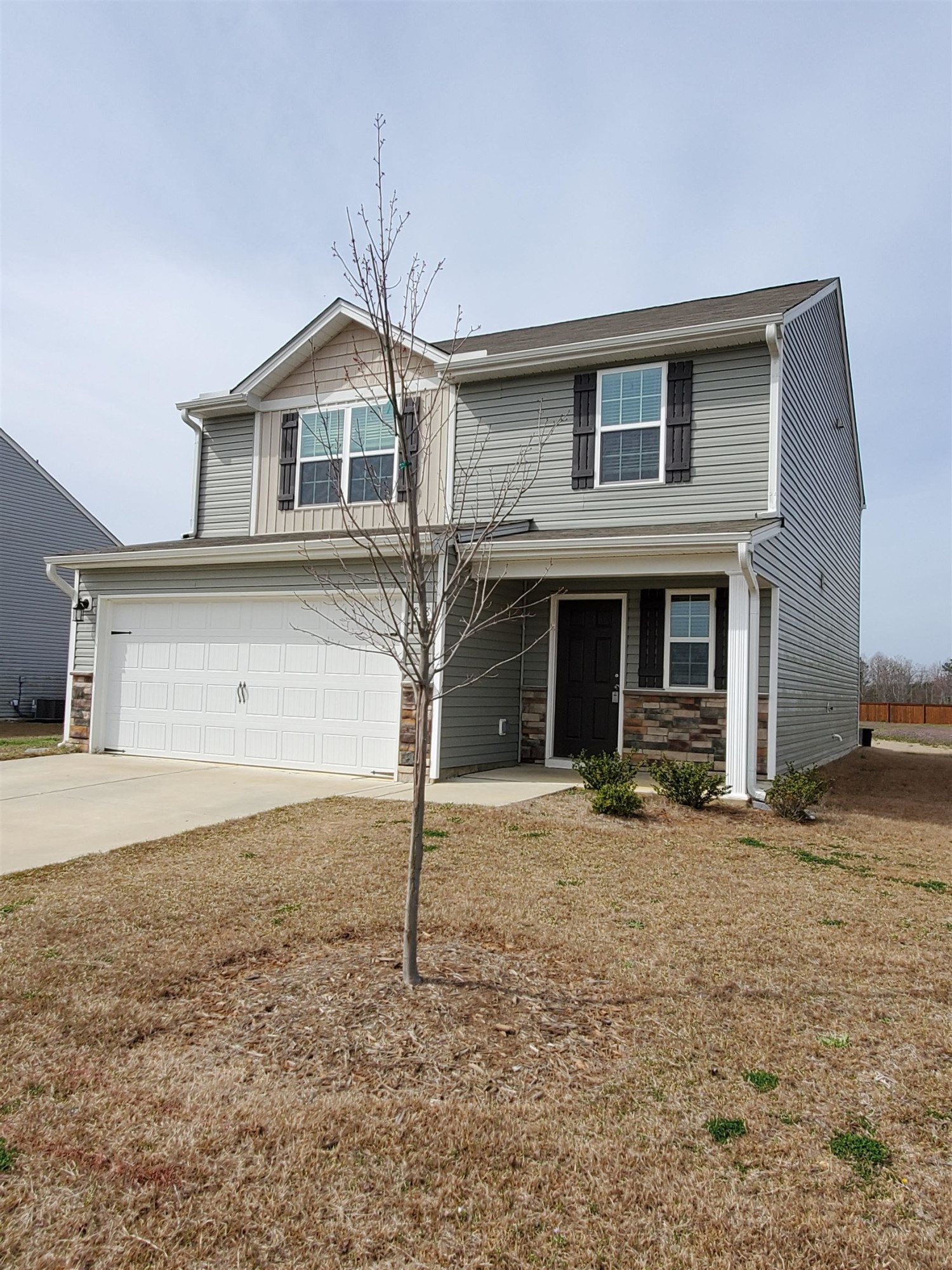 828 Avery Pond Drive