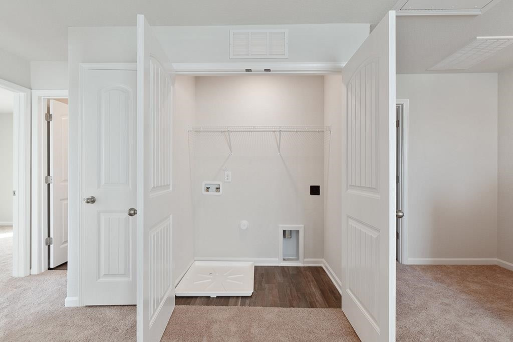 828 Avery Pond Drive