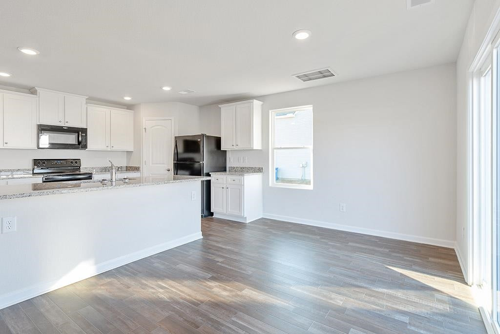 828 Avery Pond Drive