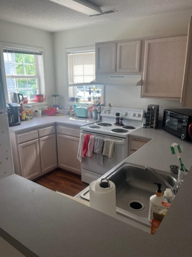 2011 Wolfmill Drive Unit: 201