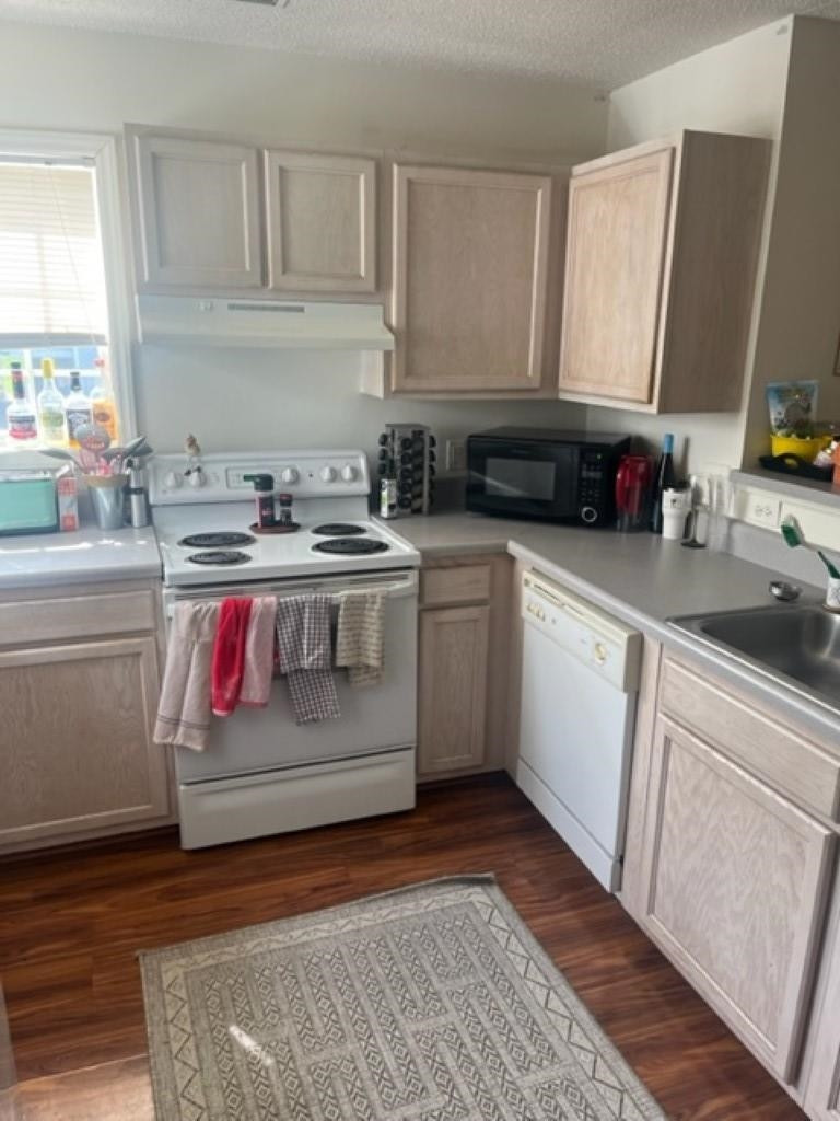 2011 Wolfmill Drive Unit: 201