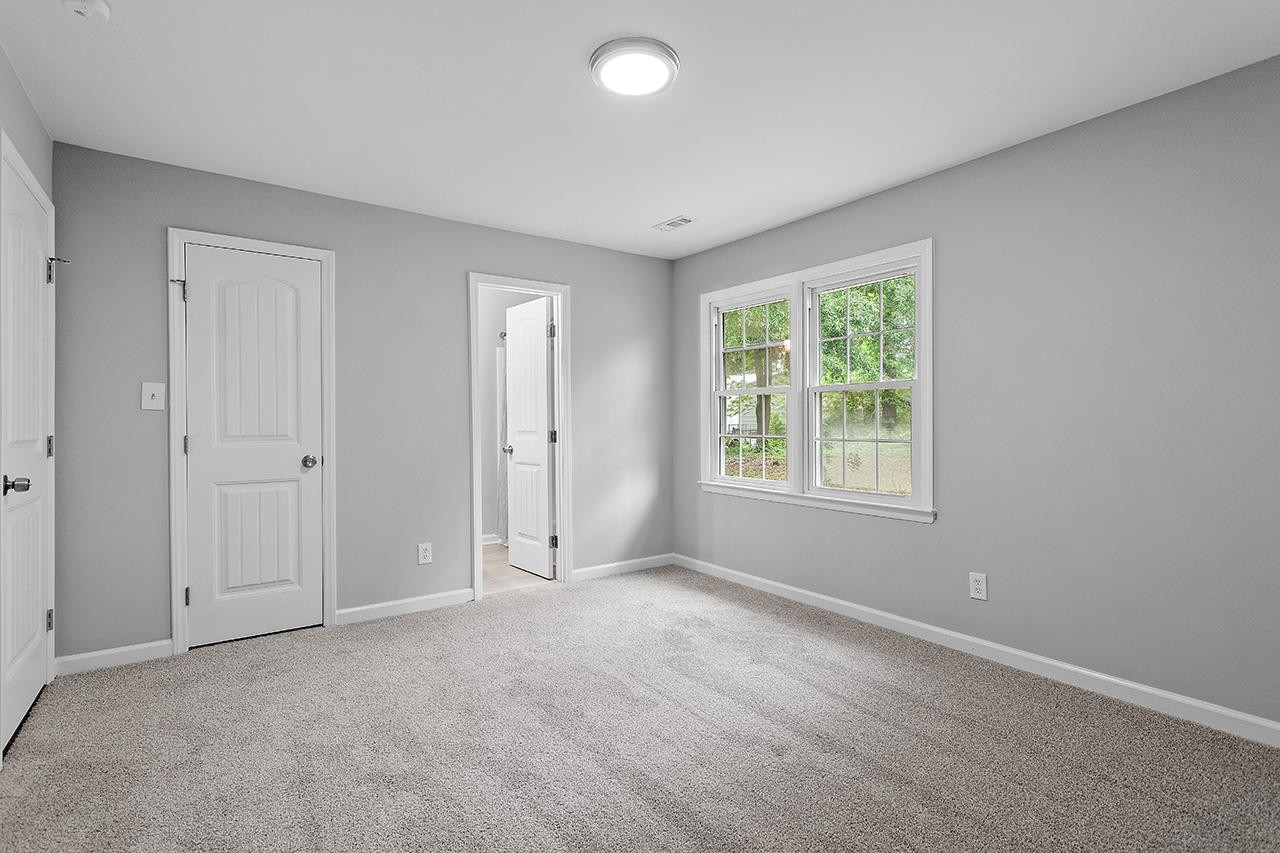 1406 Foxwood Drive