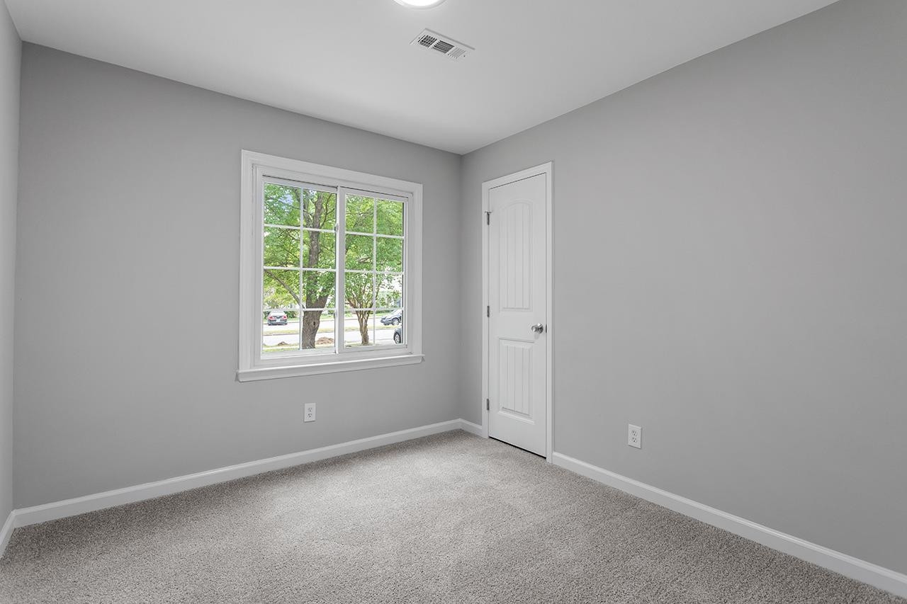1406 Foxwood Drive