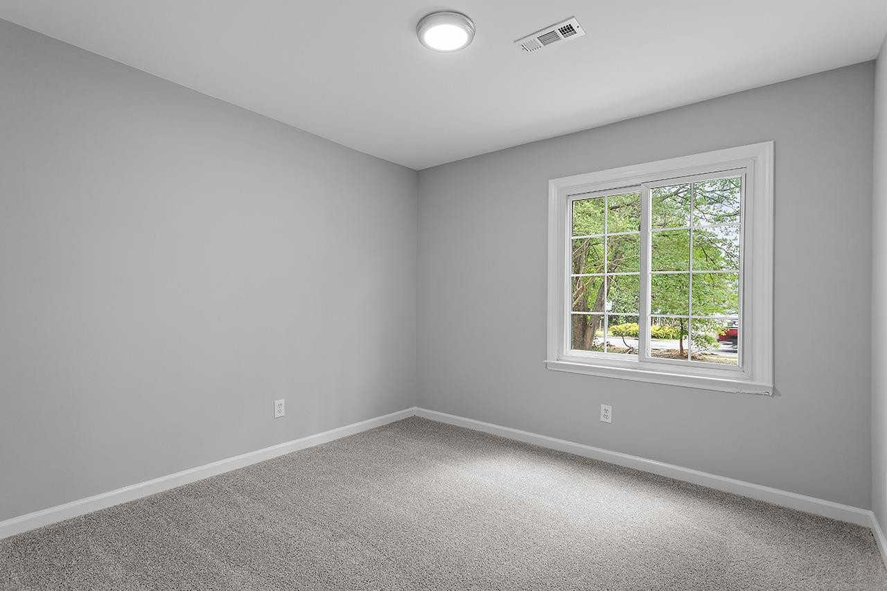 1406 Foxwood Drive