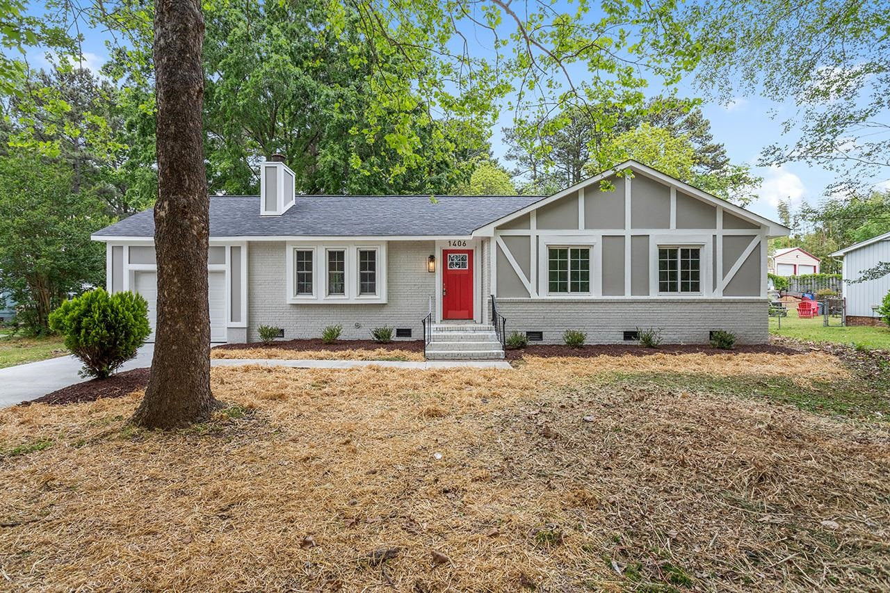 1406 Foxwood Drive