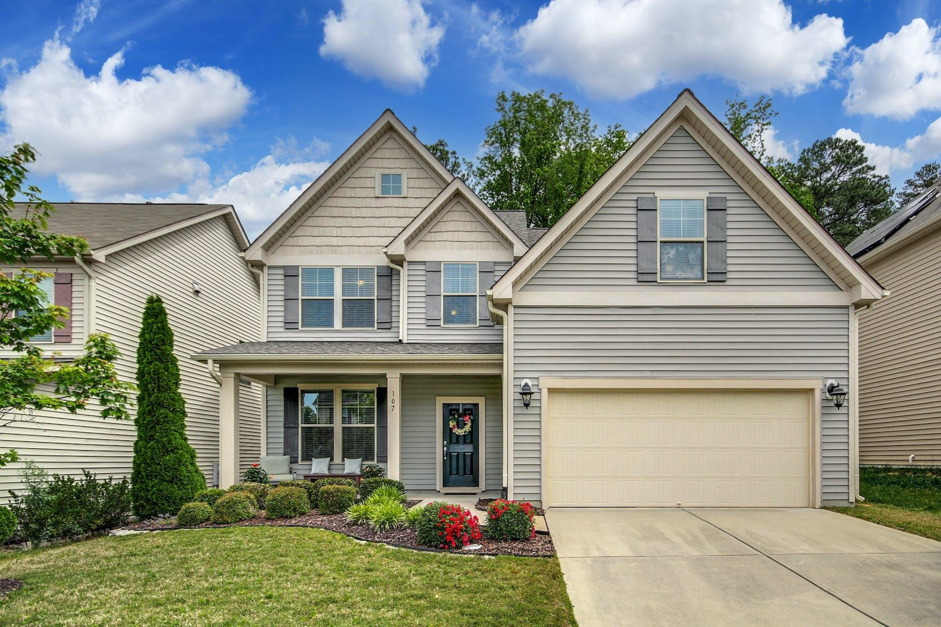 107 Northern Shrike Court