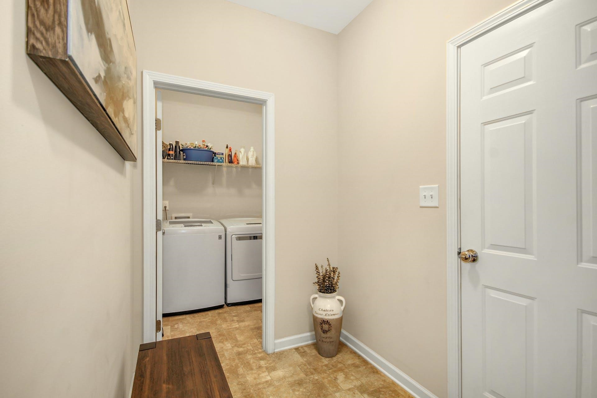 107 Northern Shrike Court