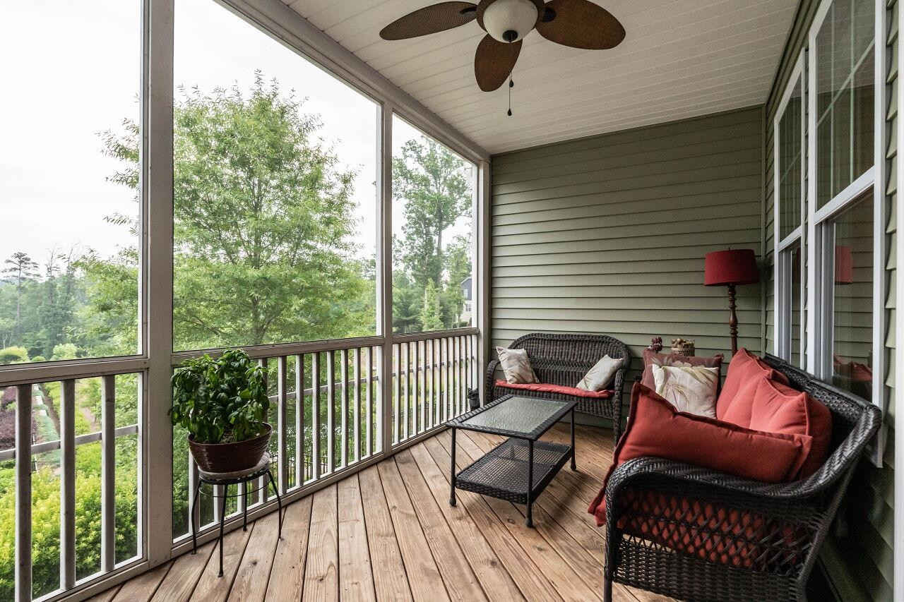 366 Roberts Ridge Drive