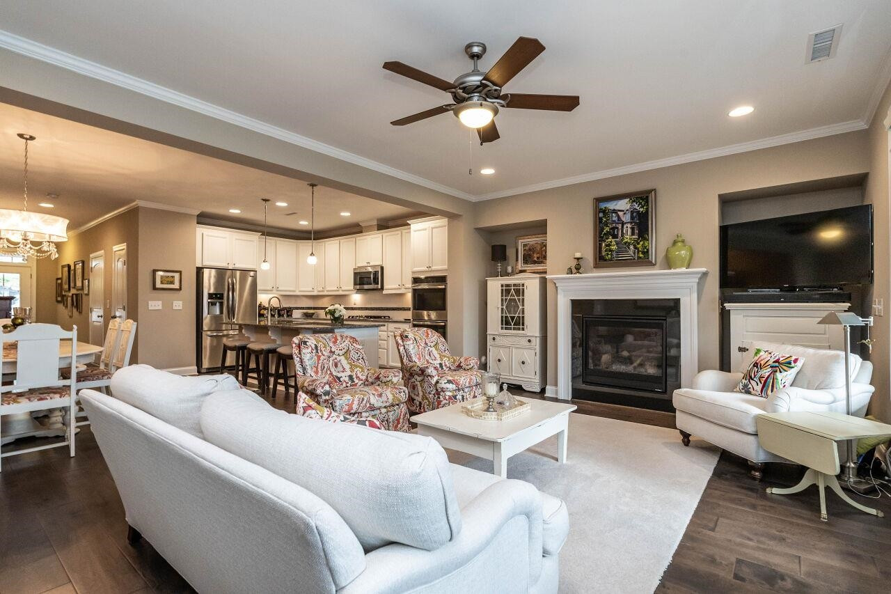 366 Roberts Ridge Drive