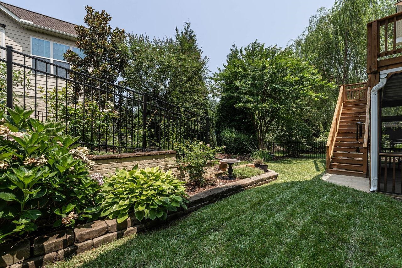 11209 Bayberry Hills Drive