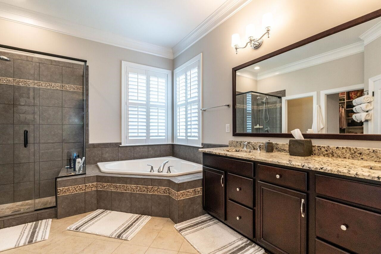11209 Bayberry Hills Drive