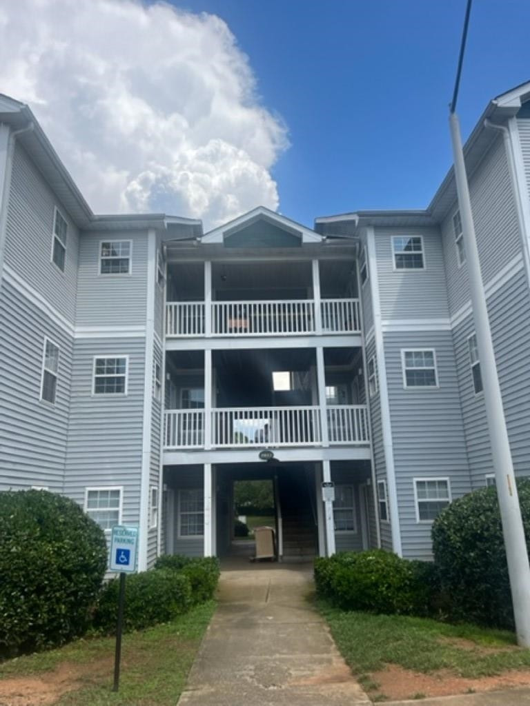 2011 Wolfmill Drive Unit: 301