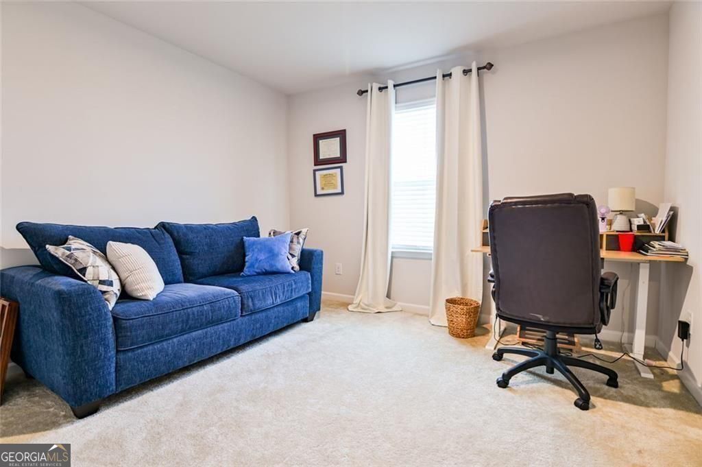 2093 Blackbird Circle