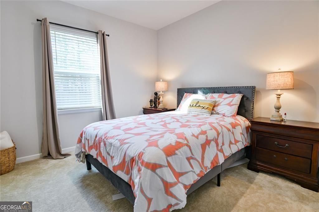 2093 Blackbird Circle