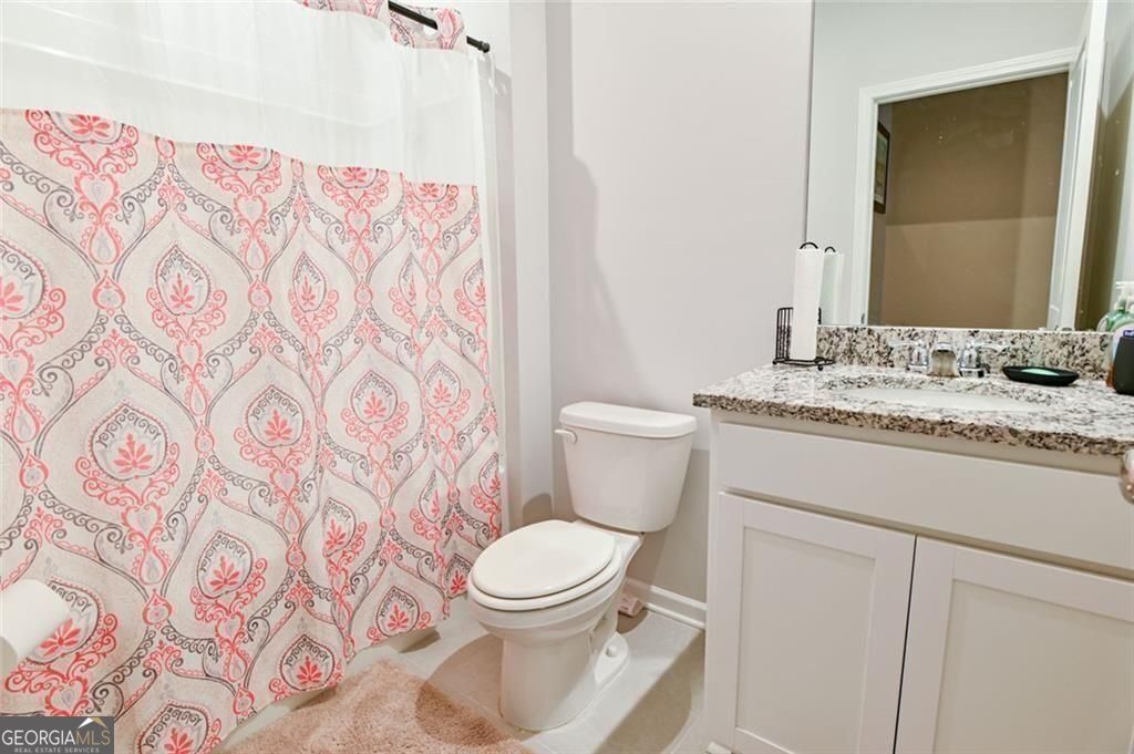 2093 Blackbird Circle