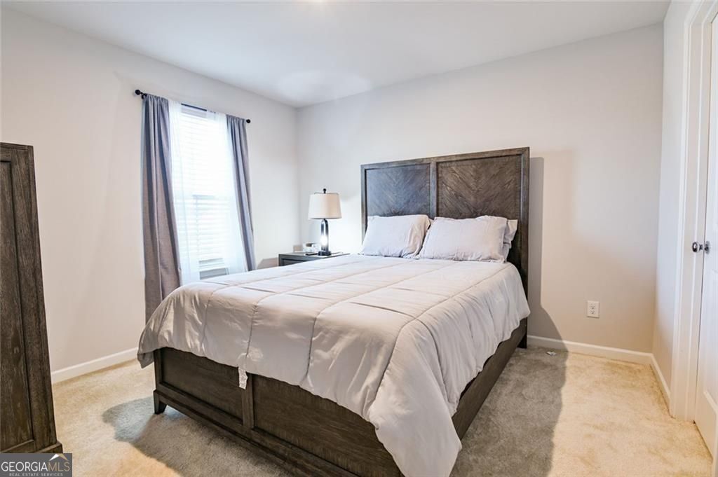 2093 Blackbird Circle