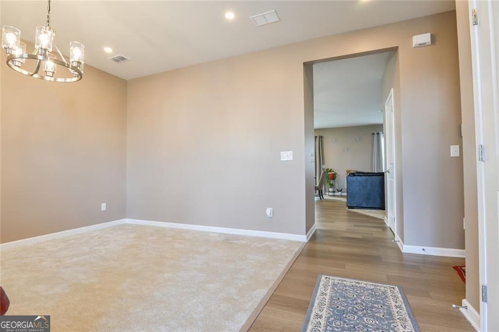 2093 Blackbird Circle