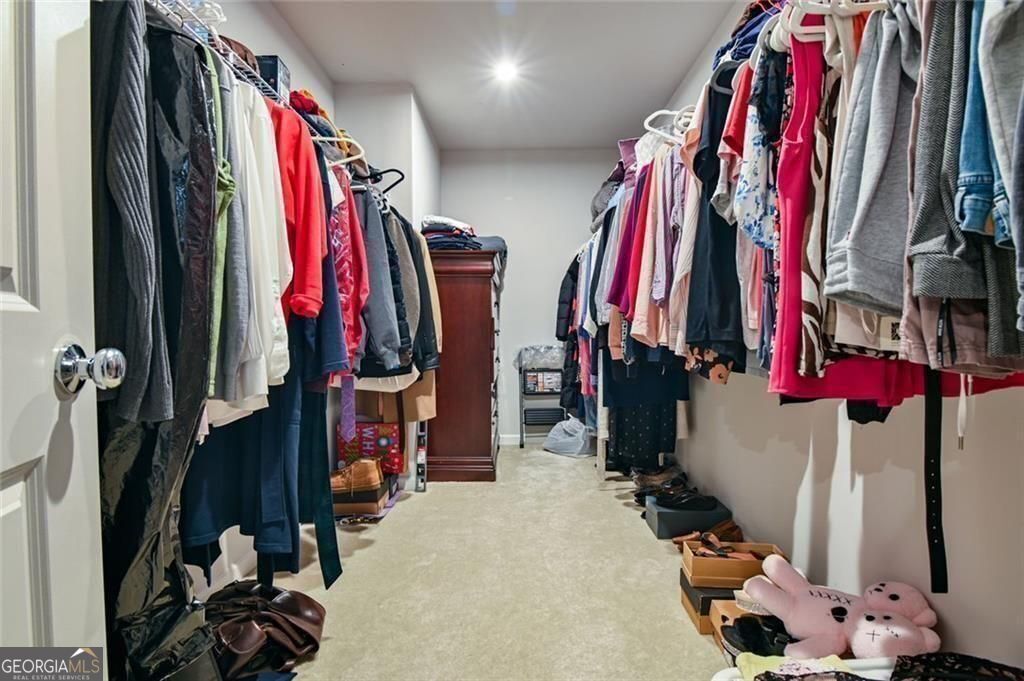 2093 Blackbird Circle