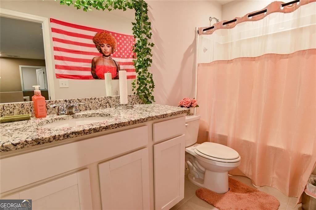 2093 Blackbird Circle