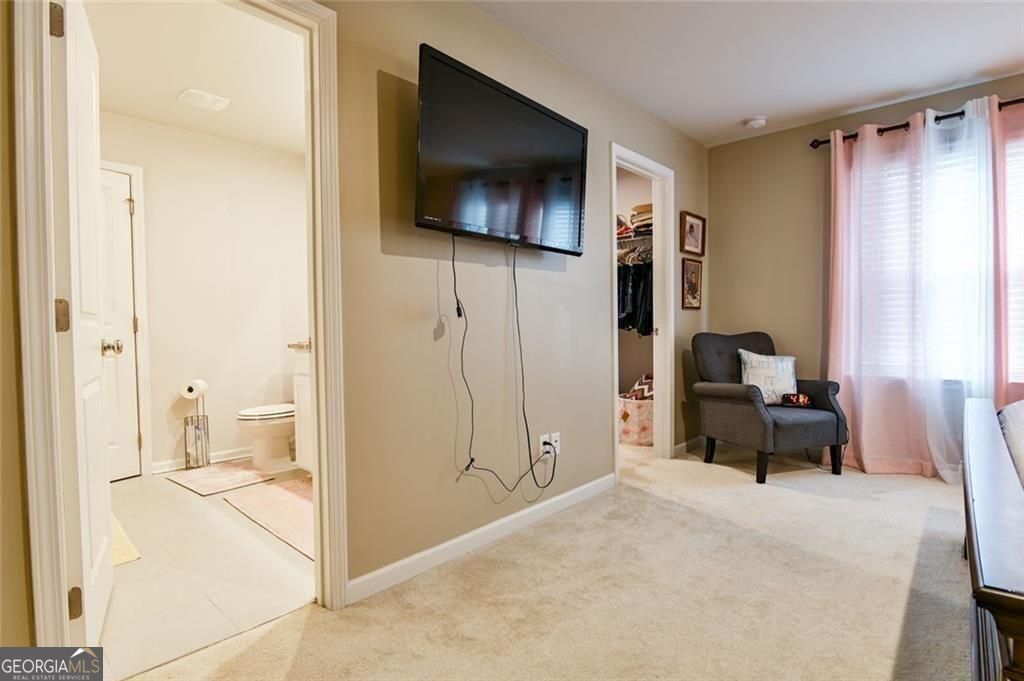 2093 Blackbird Circle