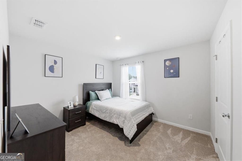 2268 Blackbird Circle