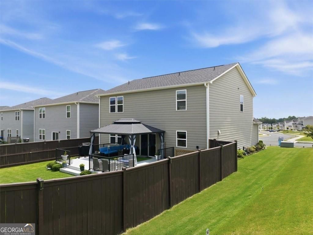 2268 Blackbird Circle