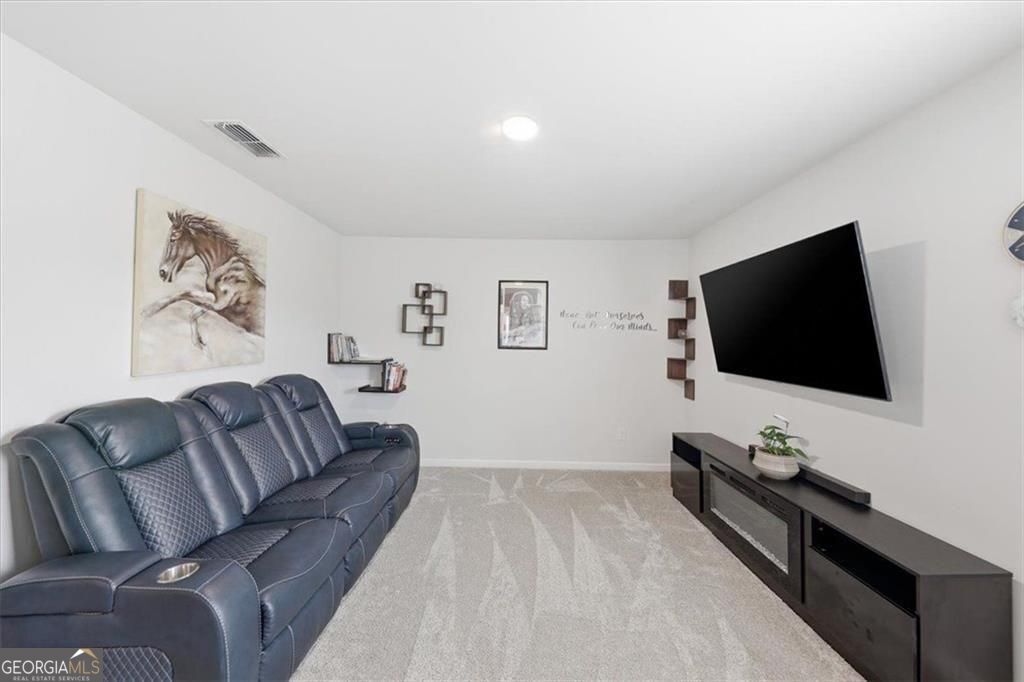 2268 Blackbird Circle