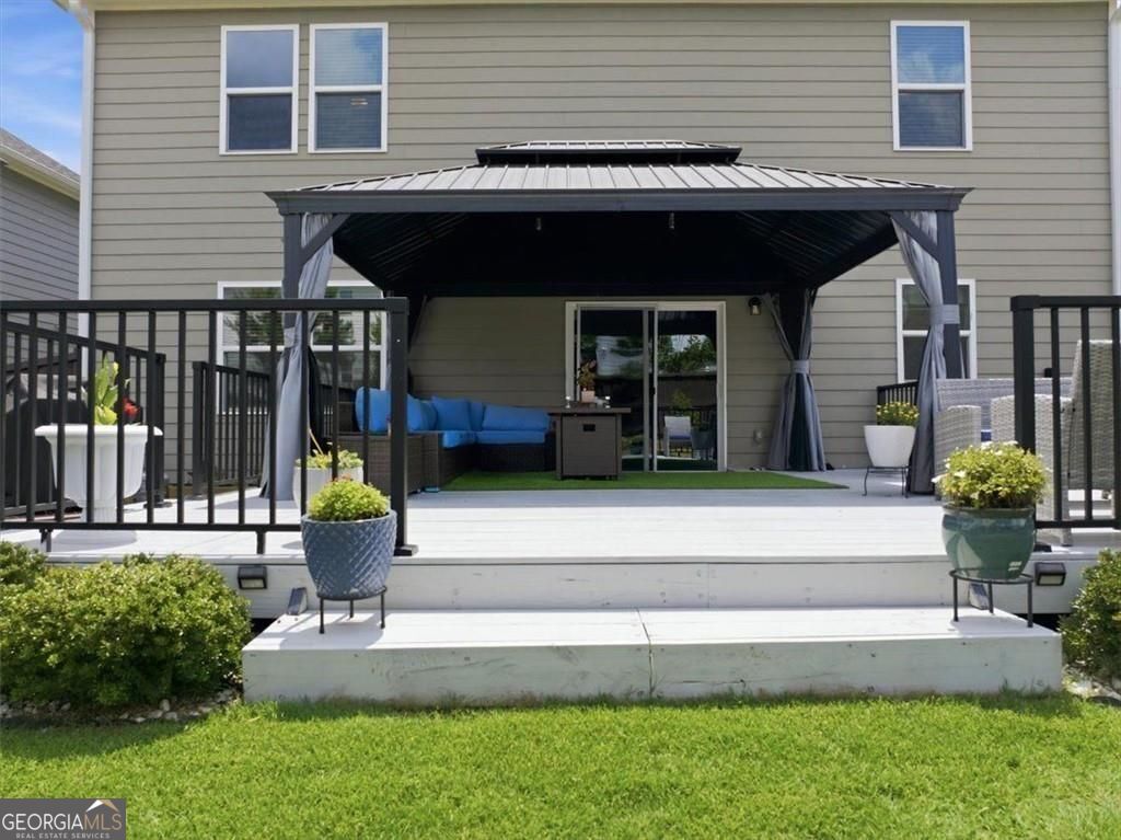 2268 Blackbird Circle