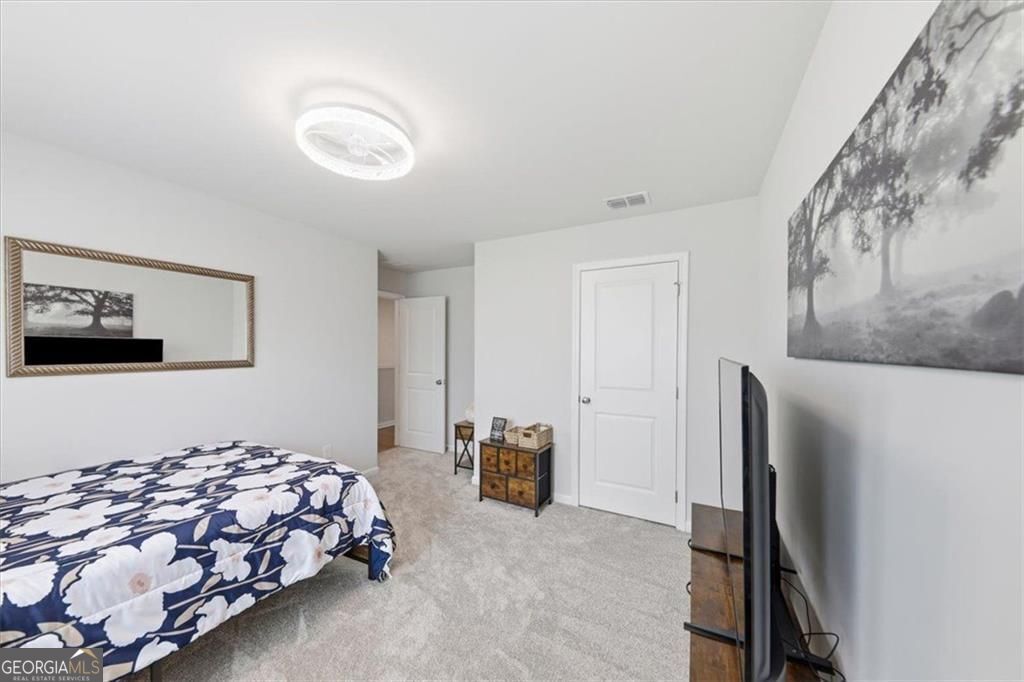 2268 Blackbird Circle